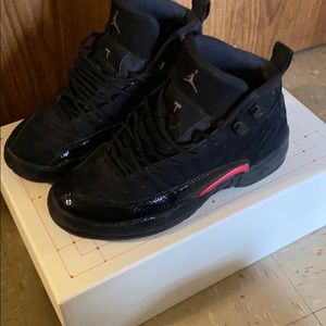 Jordan’s all Black 12s